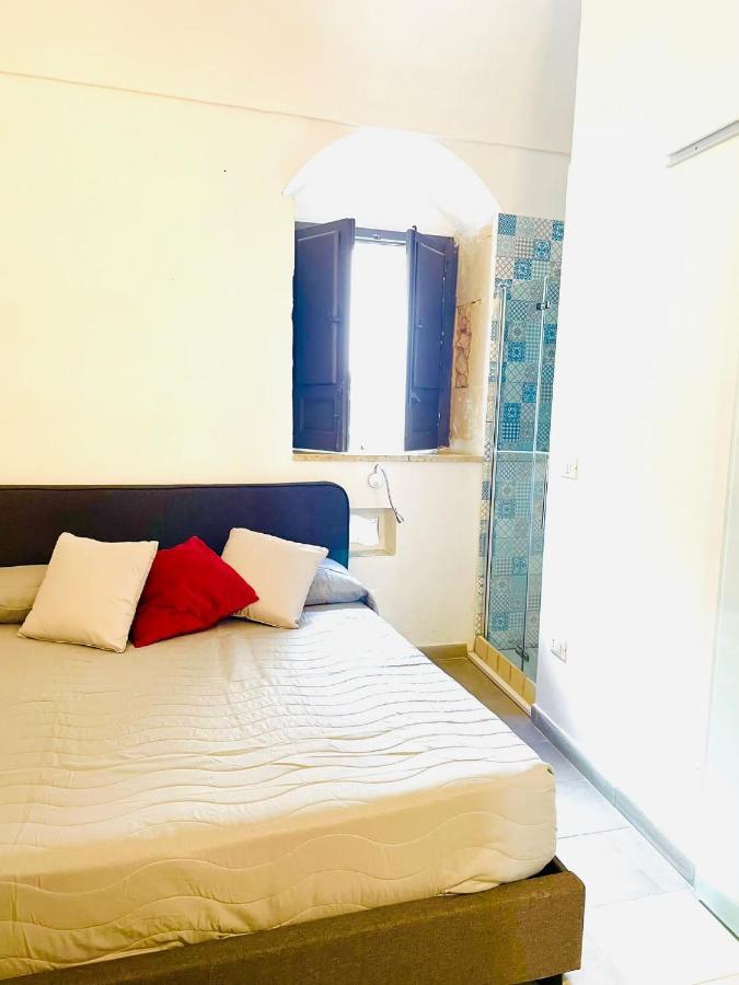 La Viuzza Hotel Noto Bagian luar foto