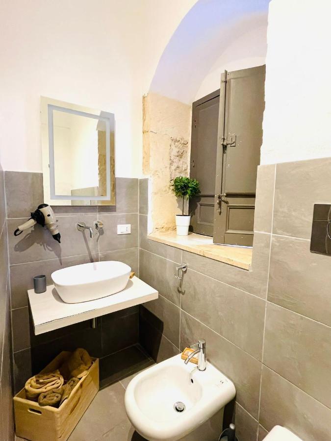La Viuzza Hotel Noto Bagian luar foto